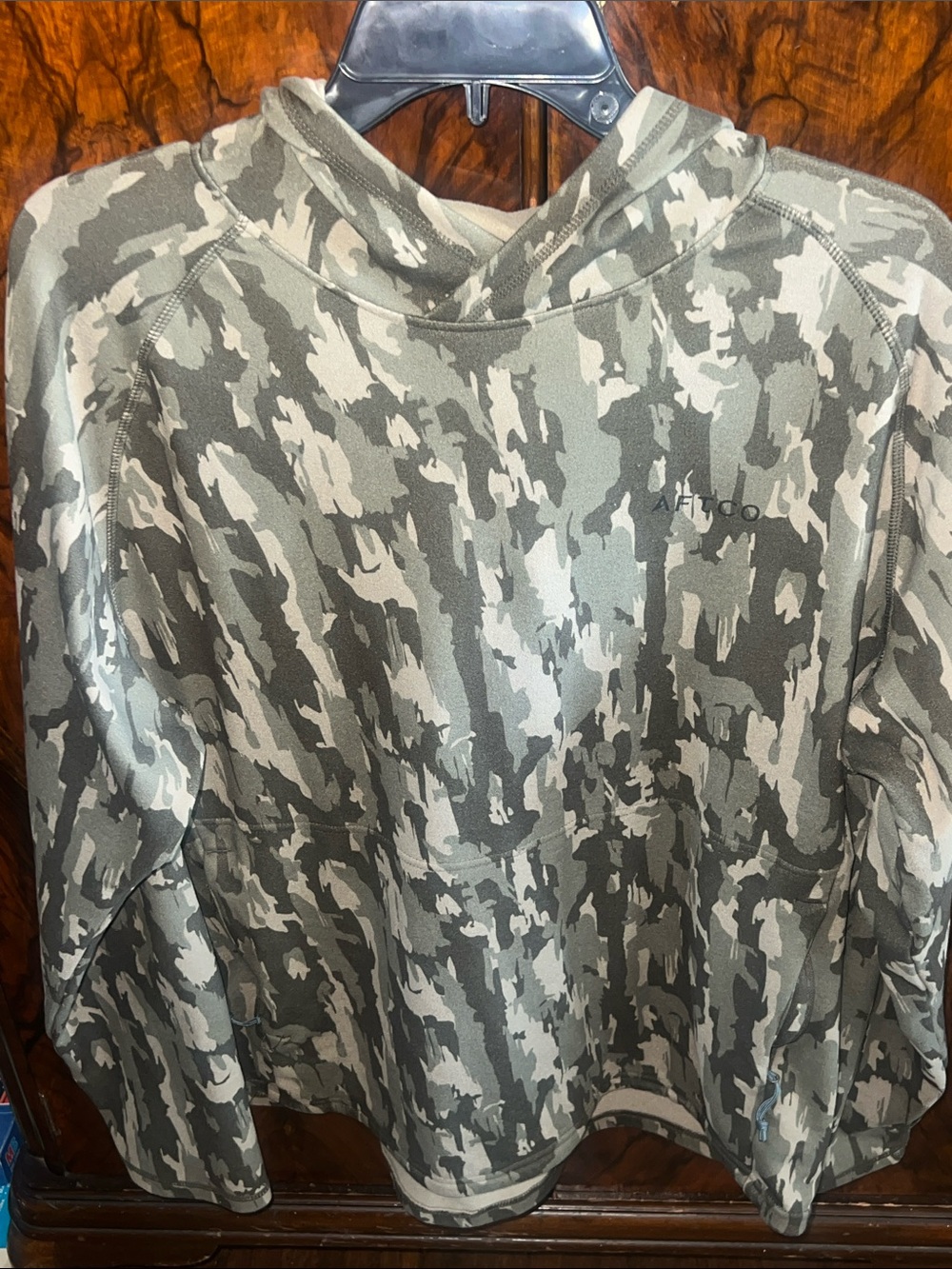 Aftco Men's Camouflage Hooded Shirt - Gray Camo, size L, like new!